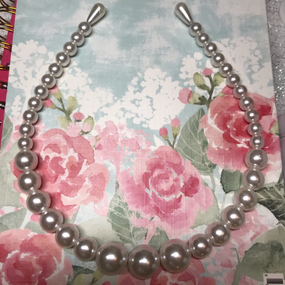 Pearl Headband - Picture 4 of 4